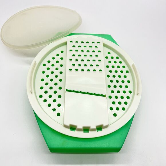 Vintage 70s Jadeite Tupperware Set-Reversible Grater and Colander w/Lid-786-1 - Picture 3 of 9
